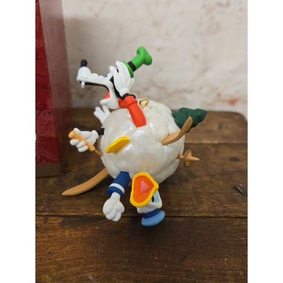 Disney Goofy's Ski Adventure Mickey & Co. 1997 Hallmark Keepsake Ornament - Picture 3 of 3